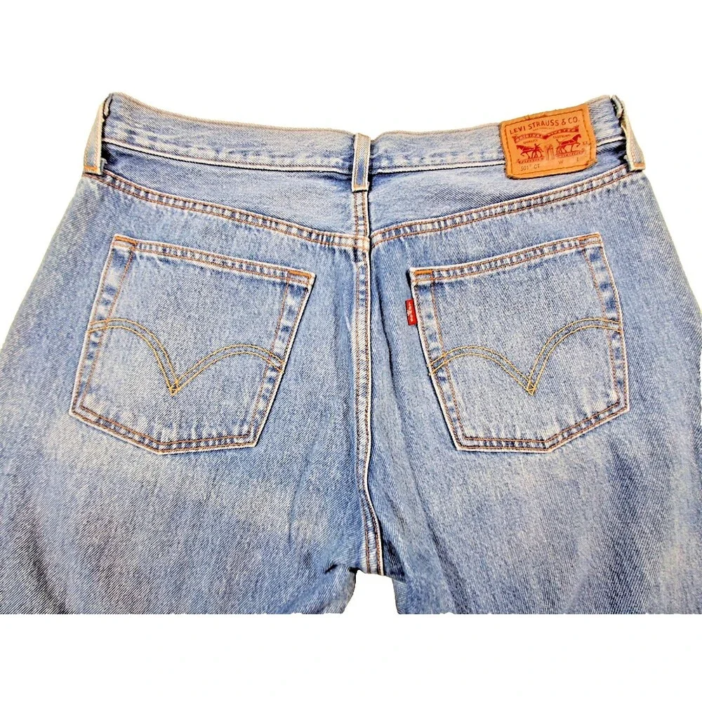 Levi’s 501 CT Jeans Women 30x32 Light Wash Distressed Tapered Denim - Picture 7 of 12